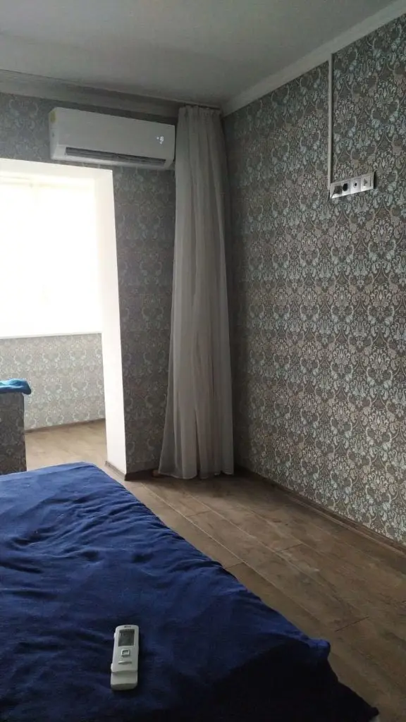 Котеджі та квартири