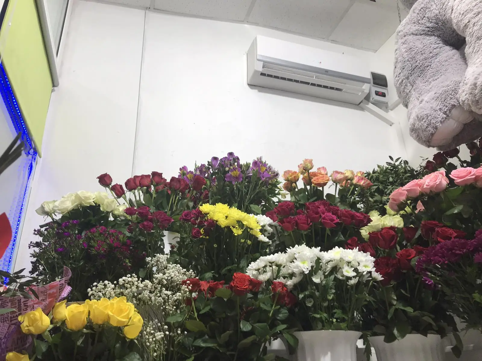 Камера зберігання квітів. Квіткові магазини.