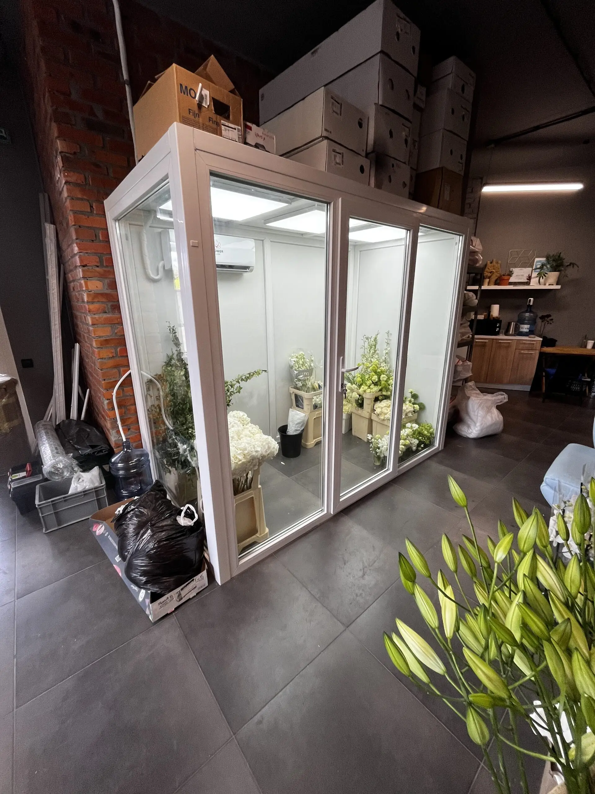 Камера зберігання квітів. Квіткові магазини.