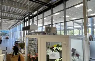 Холодильна камера для квітів без зовнішнього блоку, острівний магазин у ТРЦ