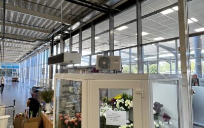 Холодильна камера для квітів без зовнішнього блоку, острівний магазин у ТРЦ