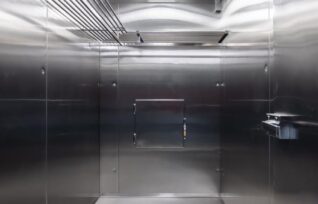 Refrigerator_for_fur_1